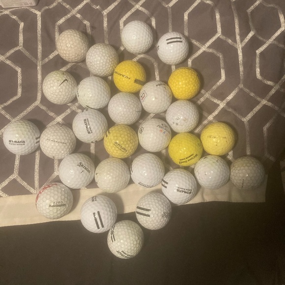 Golf balls - Picture 2 of 2